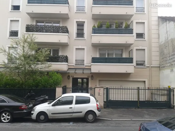 Place de parking sous-sol - Résidence sécurisée