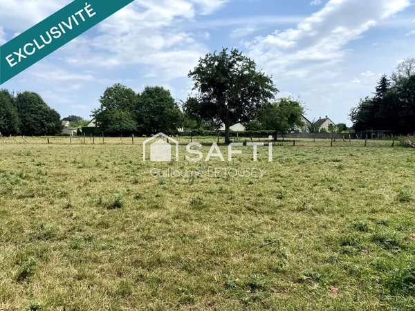 Terrain constructible de 6100m2 à la Lucerne d'Outremer