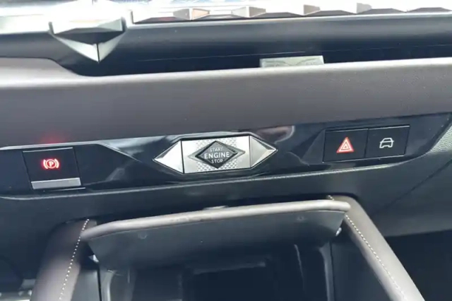 Ds Ds 4 hybride 145 e-dct6 — photo 57