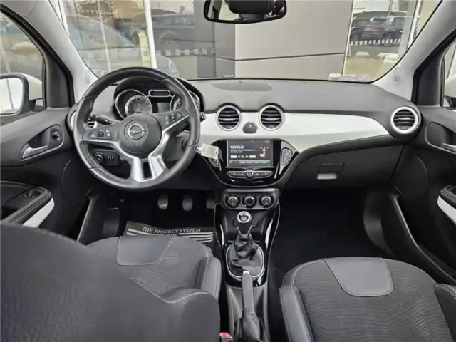 Opel Adam 1.4 twinport 87 ch s/s — photo 33