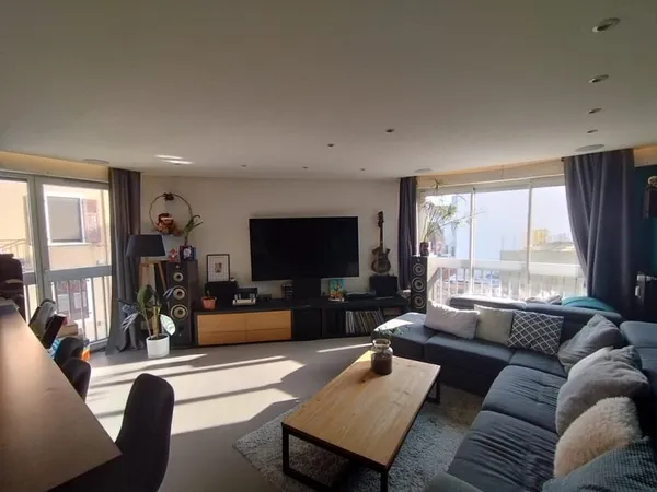 À Thonon-Les-Bains, appartement à acheter avec 2 chambres