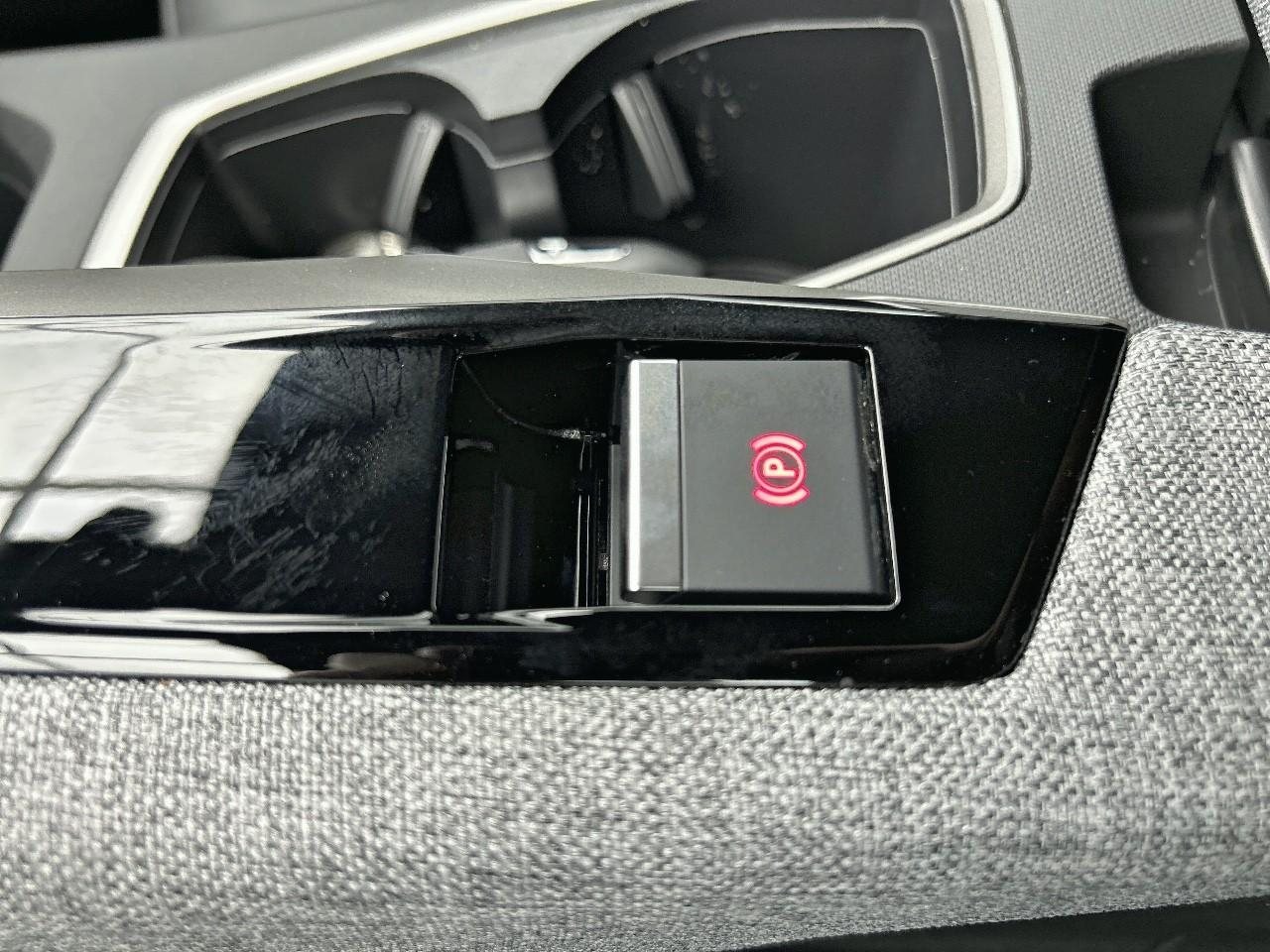 Peugeot 3008 hybrid 145 e-dcs6 allure — photo 19