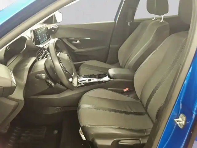 Peugeot 2008 electrique 136 ch — photo 31