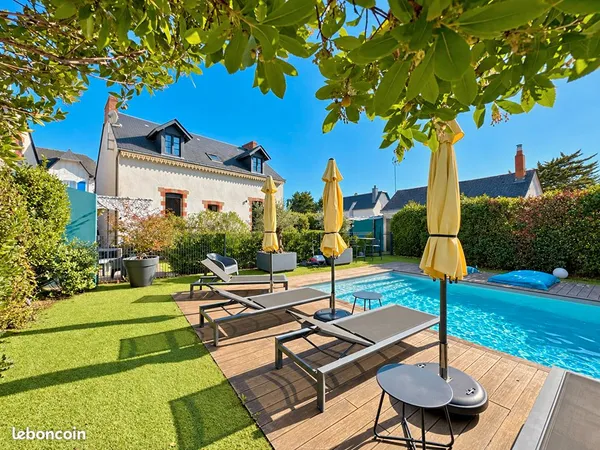 Maison 8 pièces 200 m²