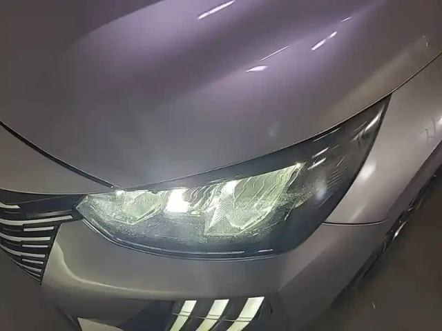 Peugeot 208 hybrid 100 e-dcs6 — photo 19