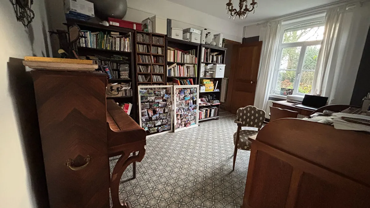 Photo 6