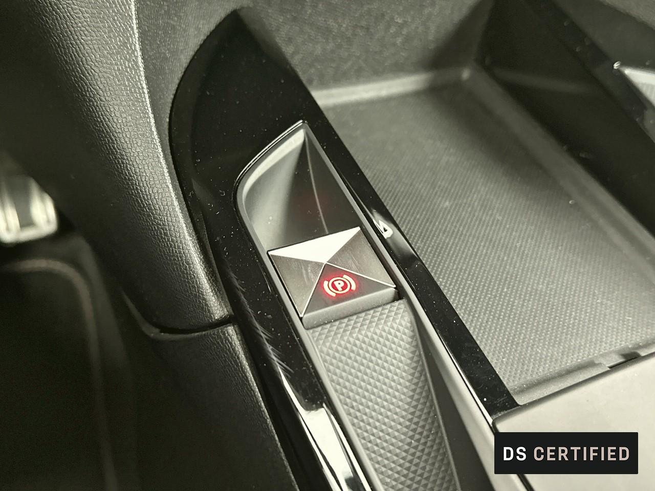 Ds Ds 3 crossback puretech 130 eat8 performance line+ — photo 33