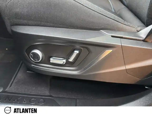 Lynk&Amp;Co 01 1.5 phev 261 ch dcth7 — photo 11