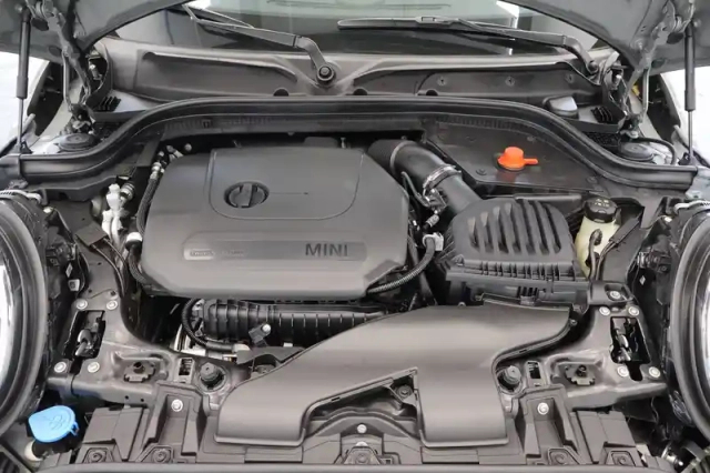 Mini Mini hatch 3 portes cooper 136 ch dkg7 — photo 26
