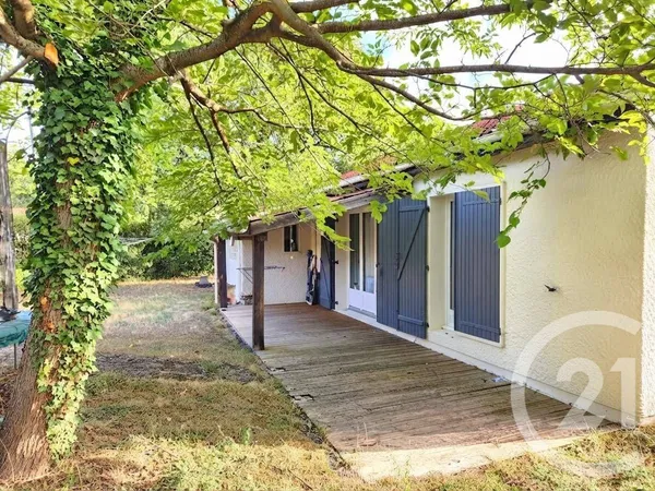 Maison de plain-pied 5 pièces 92 m²