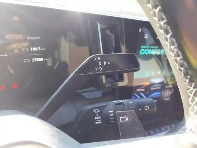 Renault Megane e-tech ev60 220 ch optimum charge — photo 13