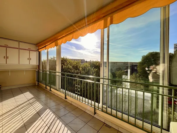 NIMES - PUECH DU TEIL / JEAN JAURES - 3 CHAMBRES - TERRASSE - GA