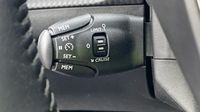 Peugeot 2008 1.2 PureTech 130ch S&S Allure — photo 18