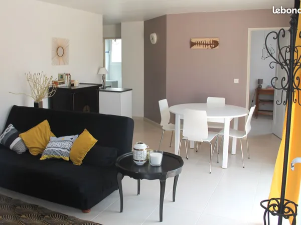 Maison avec patio à 10 mn de La Rochelle et l'Île de Ré