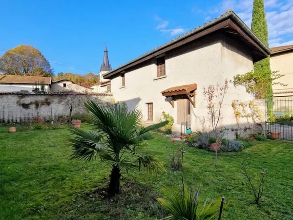 GRANGE A RENOVER-70M2- CENTRE VILLE- JARDIN