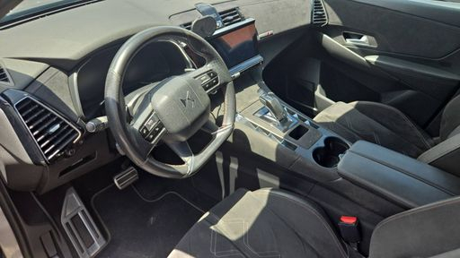 DS DS7 Crossback 1.6 THP 180 EAT8 - Performance Line – 2020 – 58876 km – Essence – Boîte Automatique — photo 32