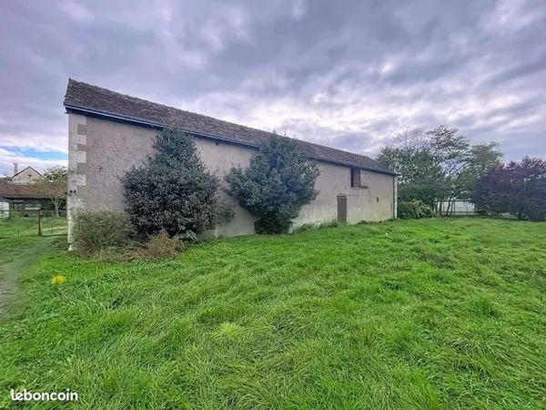 Grange 1 pièce 152 m²