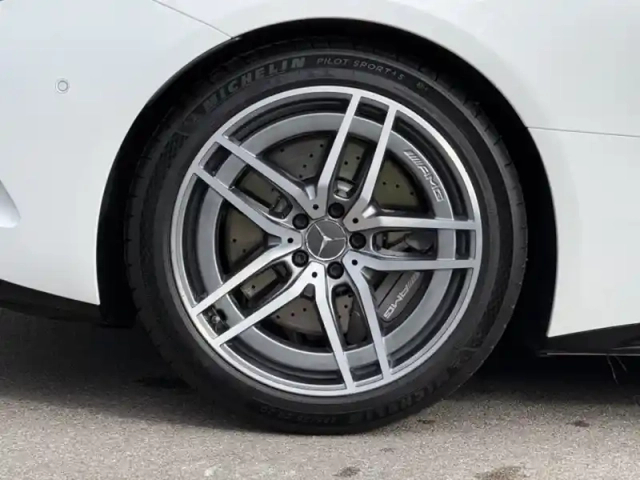 Mercedes Cla amg 43 — photo 11