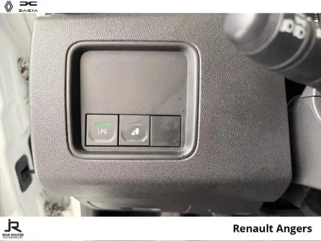 Dacia Duster 1.0 eco-g 100ch  journey + 4x2 — photo 14