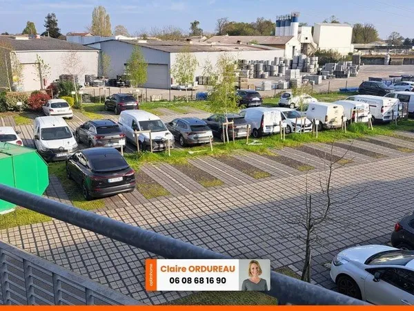 Bureaux 347 m²