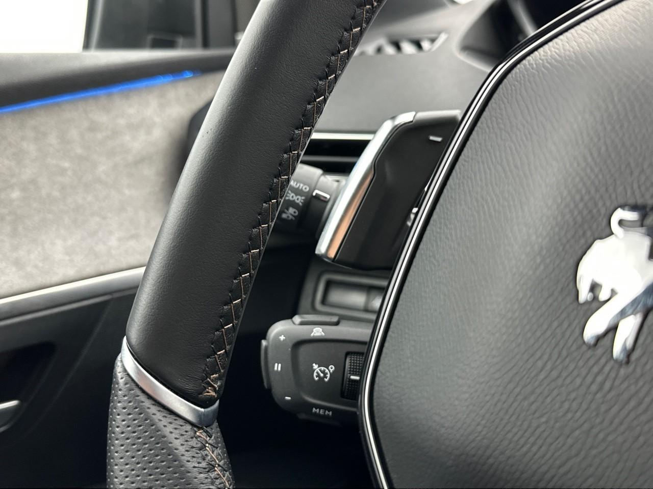 Peugeot 3008 puretech 130ch s&s eat8 gt pack — photo 20