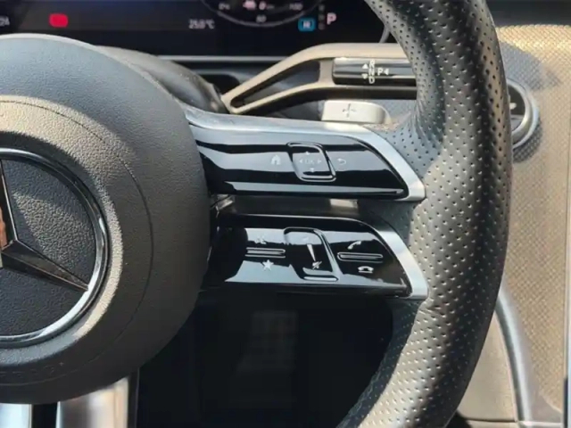 Mercedes Classe C 300 e hybrid eq berli — photo 14