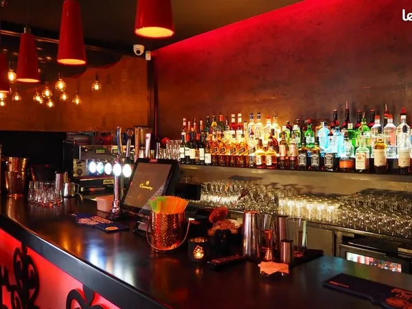 Bar 56 m² PARIS