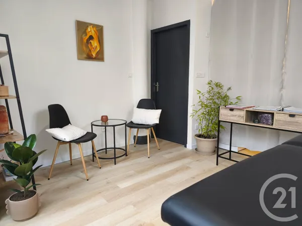 Local 1 pièce 17 m²