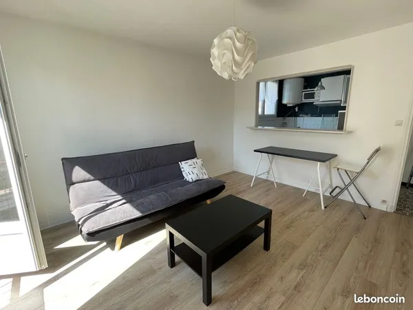 45 m2 rue Ampère T2 meublé