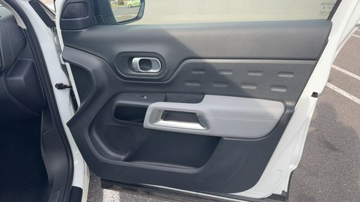 Citroen C5 Aircross 1.6 THP PureTech 224 Plug in Hybrid e-EAT8 - E-Series – 2024 – 27614 km – Hybride rechargeable – Boîte Automatique — photo 28