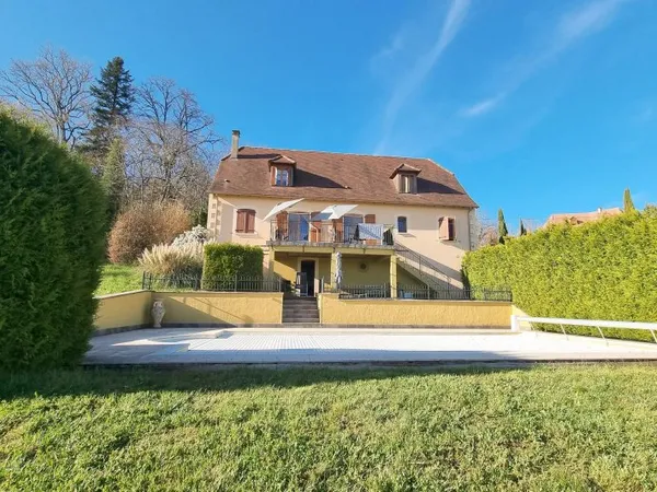 Villa périgourdine contemporaine avec 5 chambres