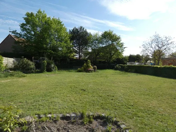 Terrain 665 m²