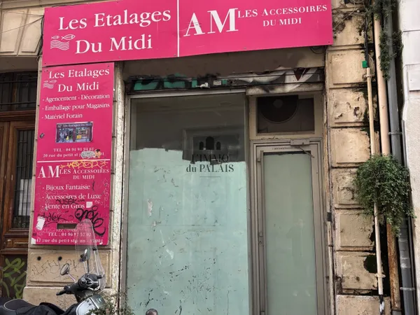LOCAL COMMERCIAL / RUE THUBANEAU / SECTEURS GARE ST CHARLES