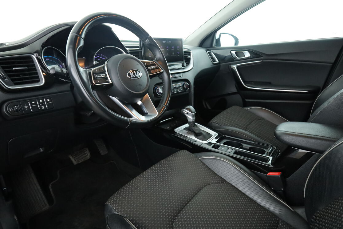 Kia XCeed 1.6 GDi ISG PHEV Active DCT6 — photo 10