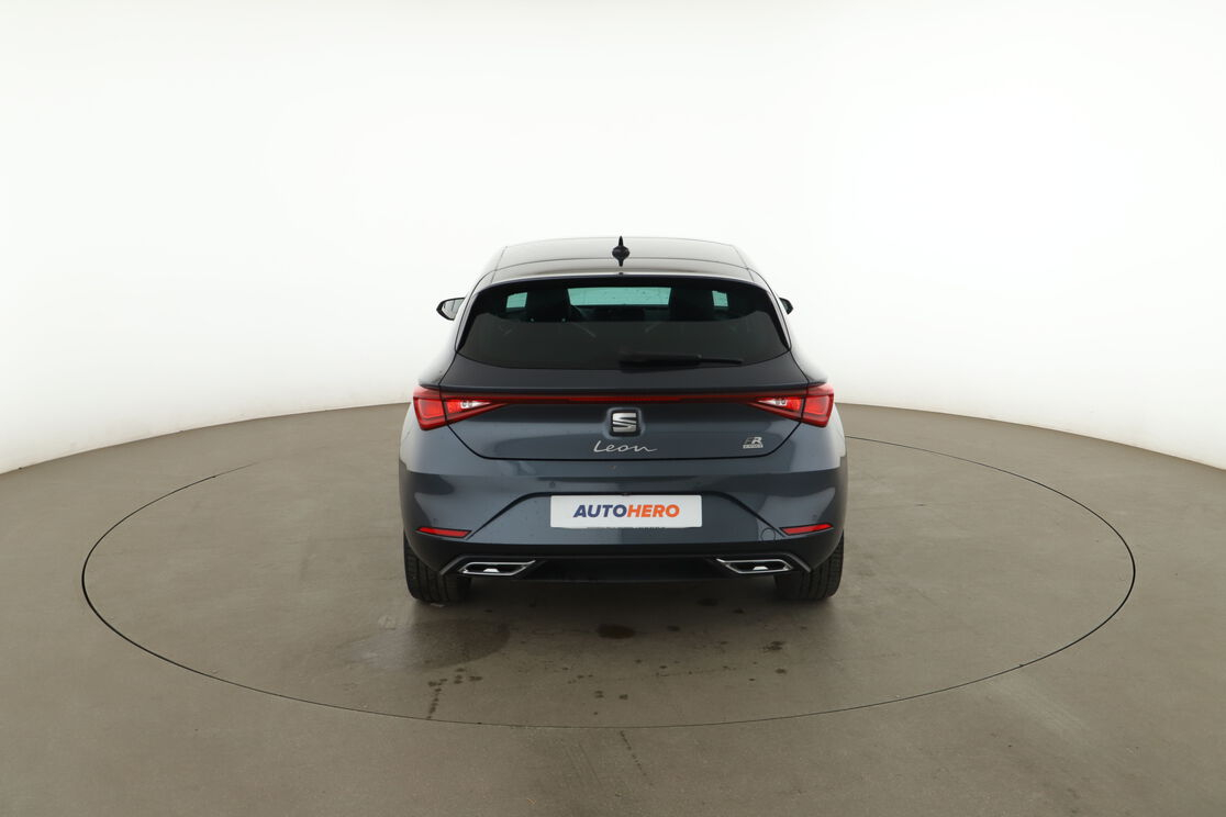 Seat Leon 1.4 TSI e-HYBRID FR DSG6 — photo 4