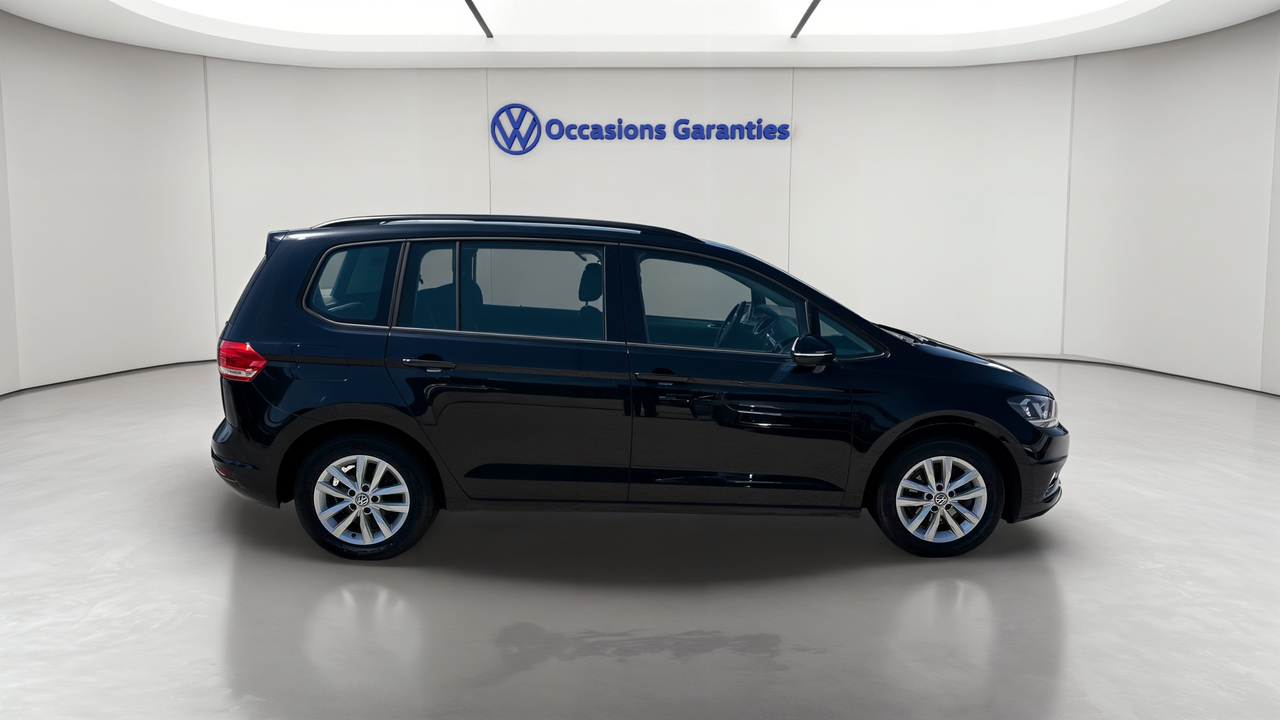 Volkswagen Touran 1.6 TDI 115 BMT DSG7 — photo 6