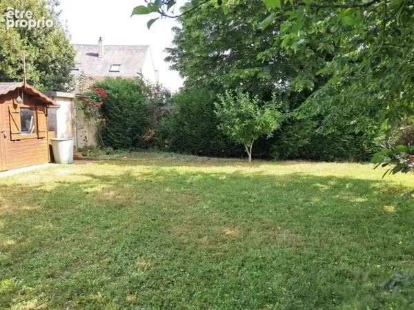 Terrain 1 021 m² à vendre à Luzille (37150)
