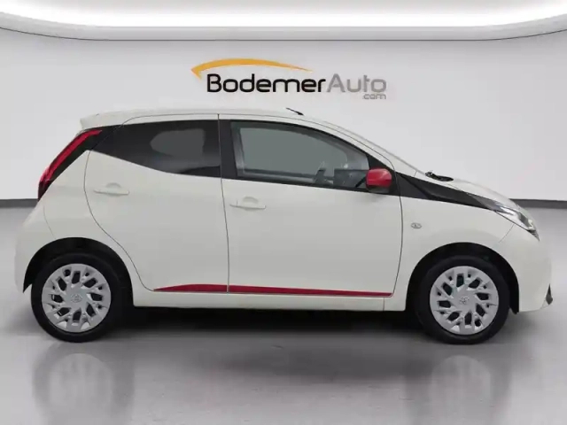 Toyota Aygo 1.0 vvt-i — photo 21