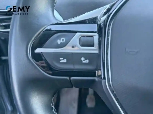 Peugeot 3008 puretech 130ch s&amp;s bvm6 — photo 14
