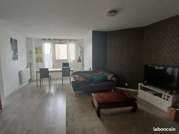Appartement 92m2 en colocation filles Université Jean Jaurès