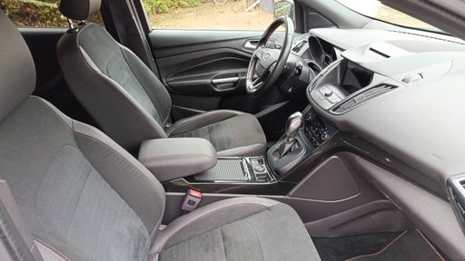 Ford Kuga 2.0 TDCi 150 AWD Powershift - ST-Line – 2019 – 120149 km – Diesel – Boîte Automatique — photo 21