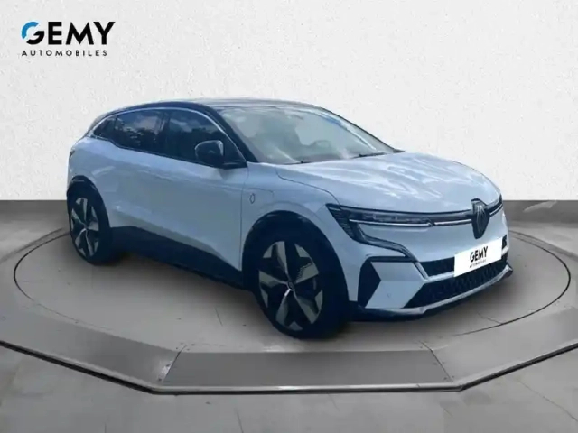 Renault Megane e-tech ev60 220 ch super charge — photo 3