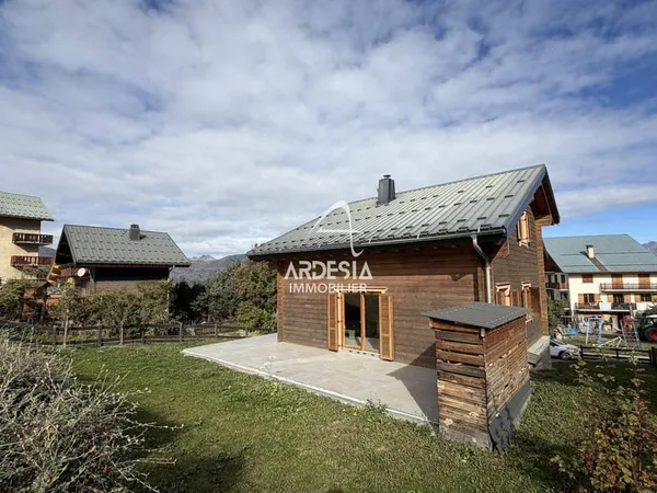Maison 7 pièces 159 m²