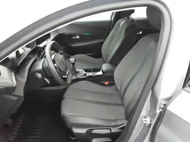Peugeot 208 puretech 100 s&amp;s bvm6 — photo 6