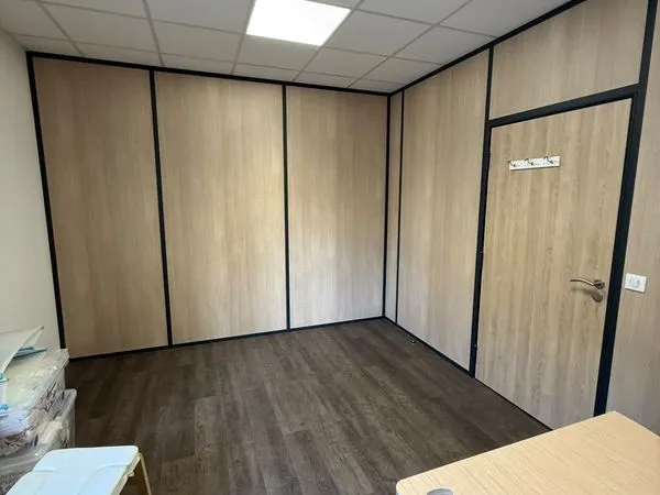 Bureaux 14 m² Bailly-Romainvilliers