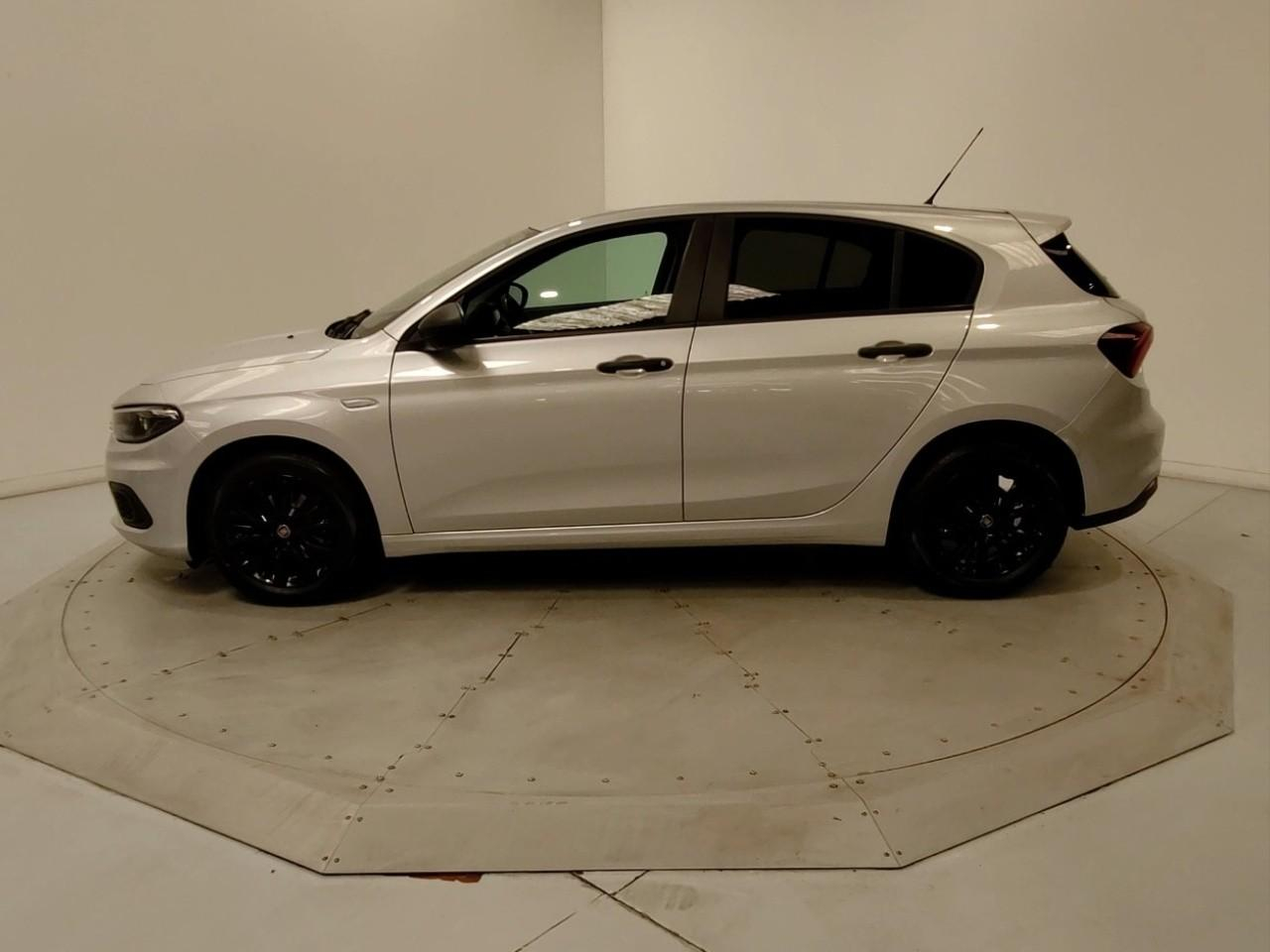 Fiat Tipo 5 portes 1.4 95 ch ligue 1 conforama — photo 2