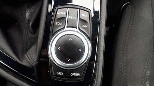 BMW Serie 2 Active Tourer 216d 116 - Premiere – 2018 – 131608 km – Diesel – Boîte Manuelle — photo 4