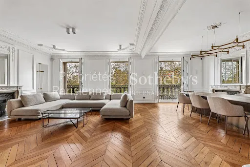 Appartement 7 pièces 170 m²