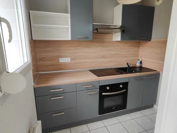 Location appartement T2 avec balcon