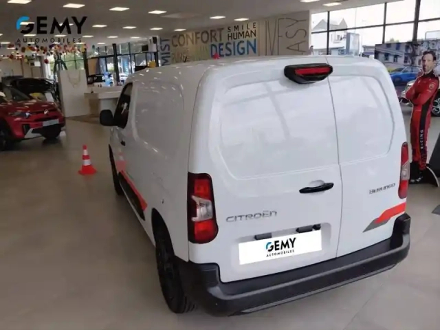 Citroën Berlingo van m diesel 100 ch manuelle — photo 8
